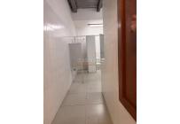 Locales y Bodegas, Alquiler, Evaristo García - $12.000.000