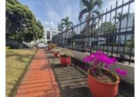 Apartamentos, Venta, Centro Ccial. Unicentro - $369.000.000