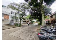 Oficinas y Consultorios, Alquiler, La Flora - $5.500.000