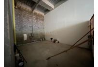 Locales y Bodegas, Alquiler, La Esmeralda - $4.700.000