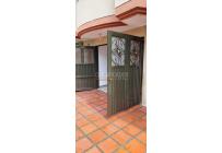 Casas, Venta, Primero de Mayo - $975.000.000