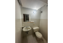 Locales y Bodegas, Alquiler, Ed. Atlantis - $2.000.000