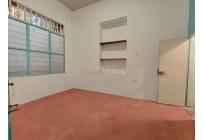 Locales y Bodegas, Alquiler, Granada - $10.000.000