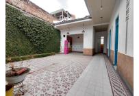 Locales y Bodegas, Alquiler, Granada - $10.000.000