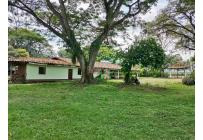 Casas, Venta, Ginebra - $700.000.000
