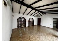 Casas, Alquiler, Cuarto de Legua - $6.000.000