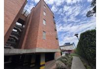 Apartamentos, Venta, Primero de Mayo - $380.000.000