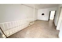 Casas, Alquiler, Comuneros - $900.000