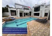 Casas, Alquiler, Ciudad Jardín - $250.000