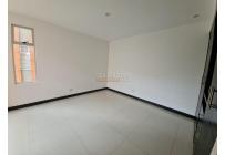 Apartamentos, Alquiler, Cristales - $4.300.000