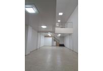Locales y Bodegas, Alquiler, Cristóbal Colón - $4.800.000