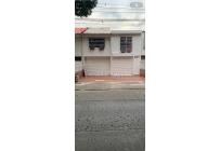 Locales y Bodegas, Alquiler, Camino Real - $5.000.000