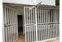 Locales y Bodegas, Alquiler, Nueva Floresta - $900.000