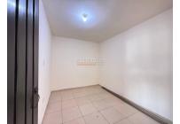 Apartamentos, Alquiler, El Jardín - $900.000