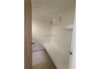 Apartamentos, Alquiler, La Esmeralda - $1.200.000