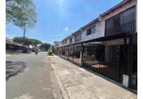 Casas, Alquiler, Capri - $1.600.000