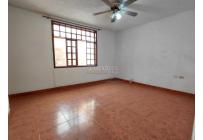 Casas, Alquiler, Granada - $5.000.000