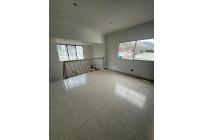 Edificios, Alquiler, Versalles - $900.000