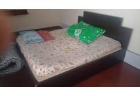 VENDO CAMA Y NOCHERO - Muebles