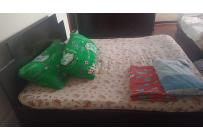 VENDO CAMA Y NOCHERO - Muebles