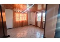 Casas, Alquiler, Giron - $1.300.000