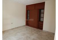 Casas, Alquiler, Primero de Mayo - $3.000.000