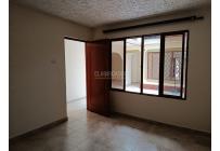 Casas, Alquiler, Primero de Mayo - $3.000.000