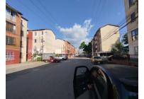 Apartamentos, Alquiler, Alcázares - $800.000