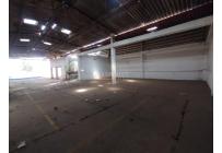 Locales y Bodegas, Alquiler, La Dolores - $14.000.000